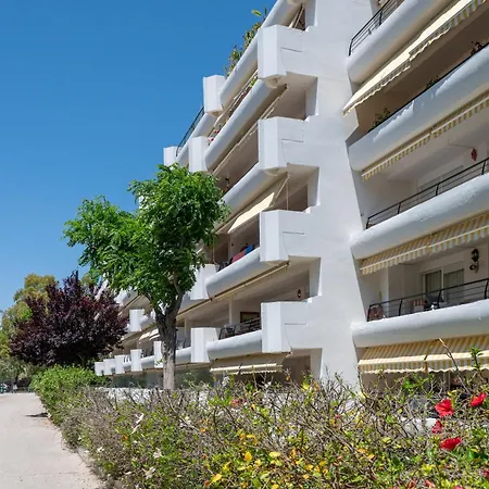 Bonitas Vistas Al Golf Y Piscina En Guadalmina *