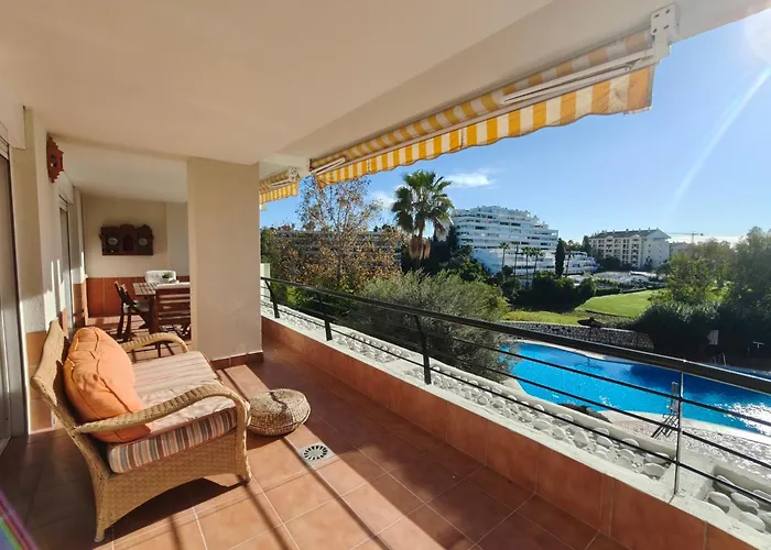 Bonitas Vistas Al Golf Y Piscina En Guadalmina Marbella