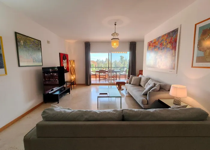 Bonitas Vistas Al Golf Y Piscina En Guadalmina *