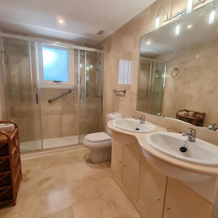 Apartament Bonitas Vistas Al Golf Y Piscina En Guadalmina