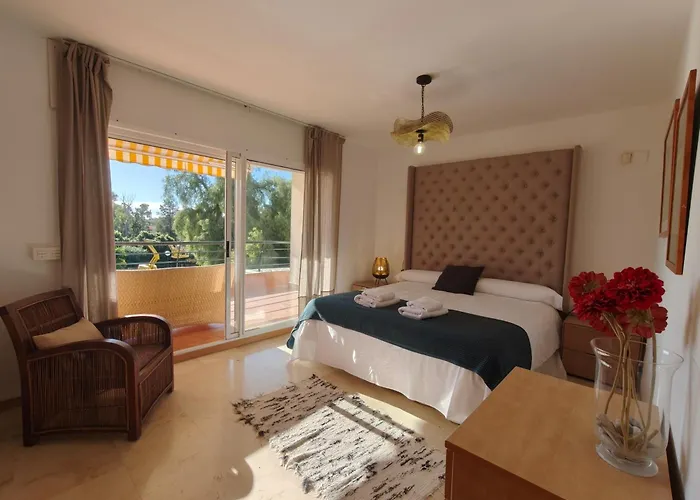 아파트 Bonitas Vistas Al Golf Y Piscina En Guadalmina